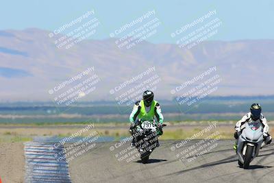 media/May-29-2022-Lets Ride (Sun) [[e8986be515]]/B Group/1020am (Outside Grapevine)/